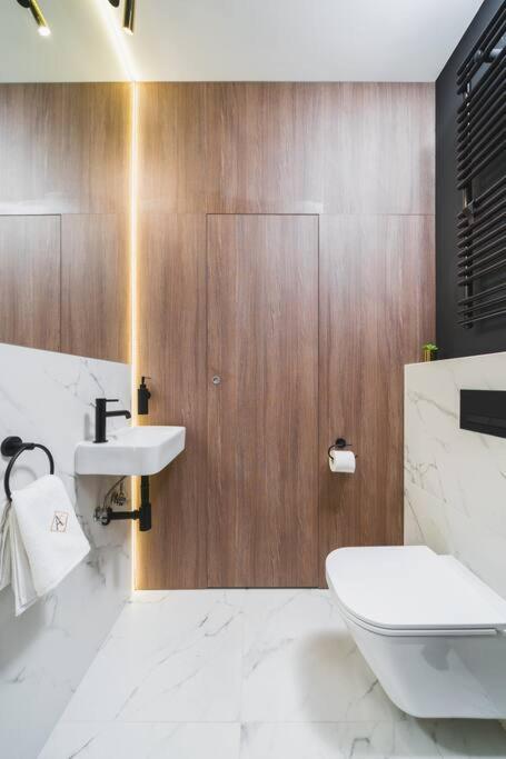 Elegant Business Apartment คราคูฟ ภายนอก รูปภาพ